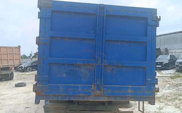 MITSUBISHI CANTER FE 75