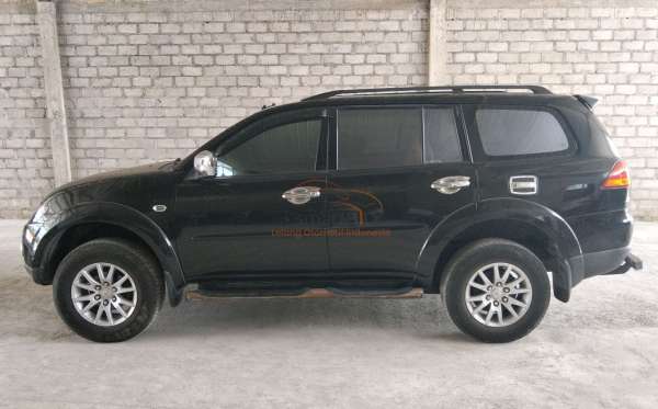 MITSUBISHI  PAJERO  SPORT 2.5 D EXCEED (4X2)