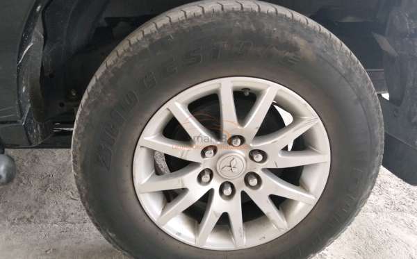 MITSUBISHI  PAJERO  SPORT 2.5 D EXCEED (4X2)