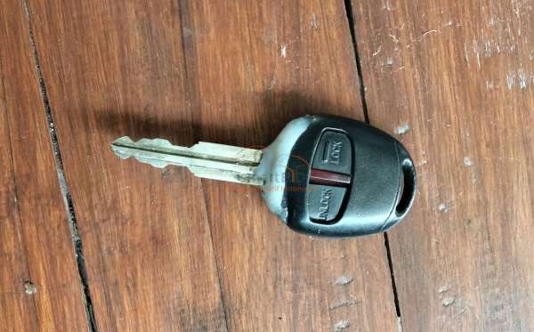 MITSUBISHI  PAJERO  SPORT 2.5 D EXCEED (4X2)