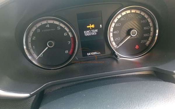 NISSAN LIVINA VL