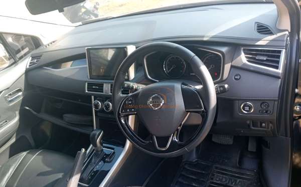 NISSAN LIVINA VL