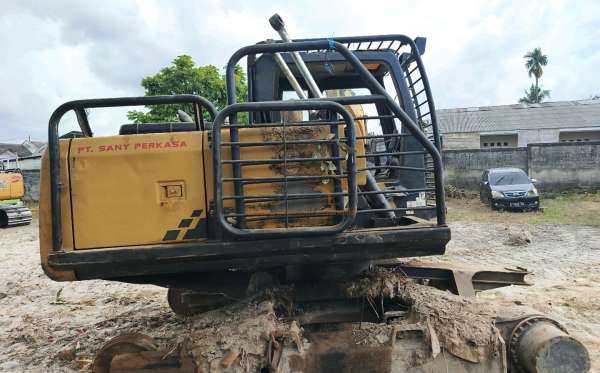 SANY SY 135F