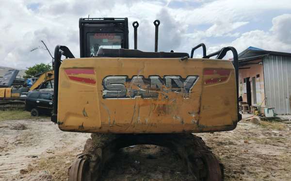 SANY SY 135F