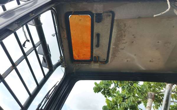 SANY SY 135F