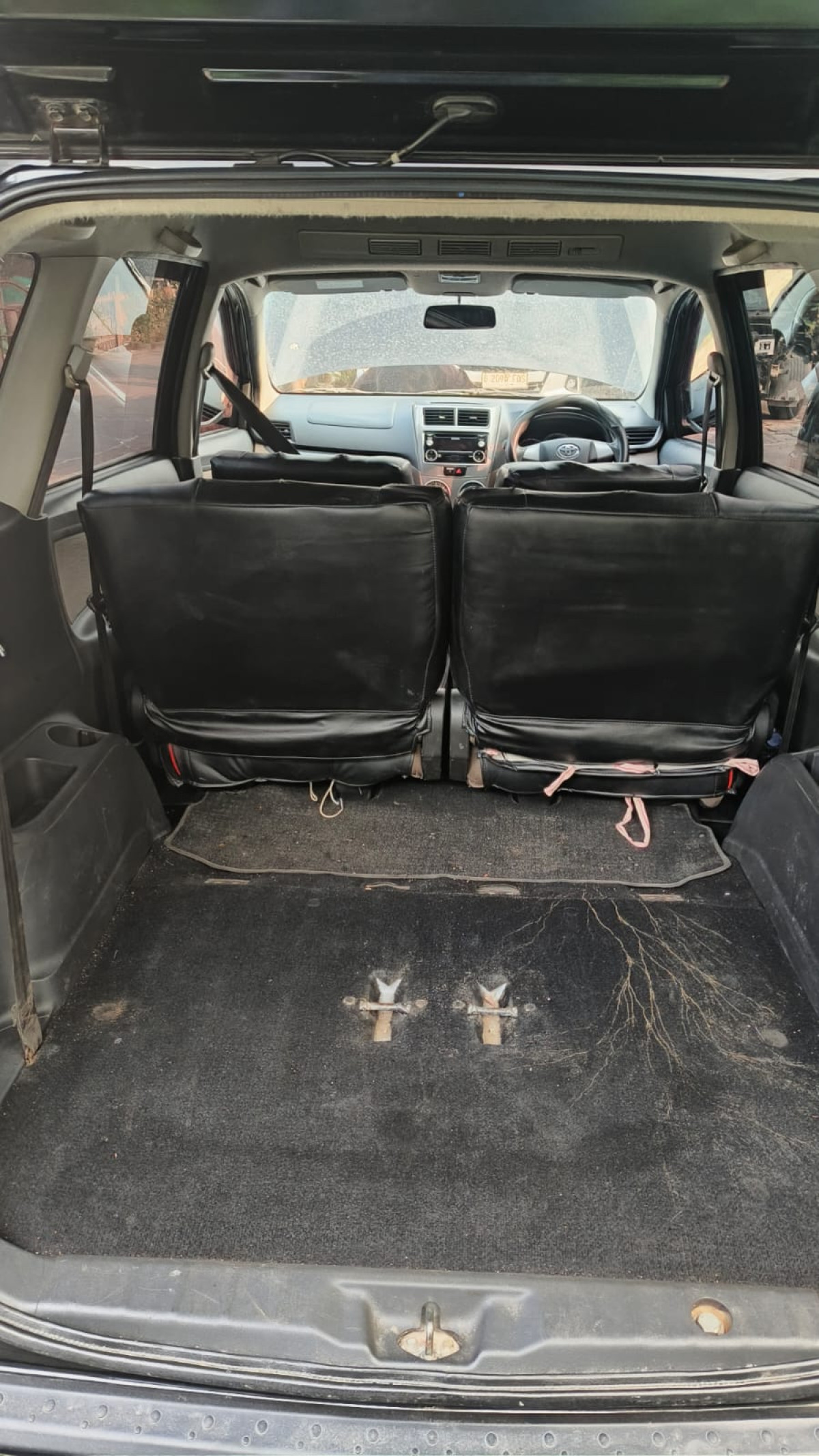 TOYOTA  AVANZA  1.3 G