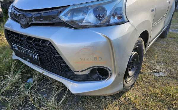 TOYOTA AVANZA