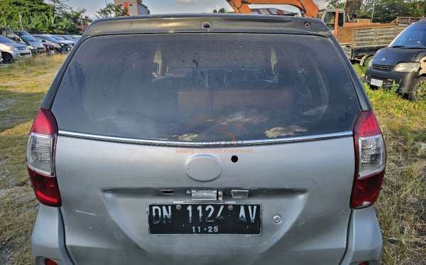 TOYOTA AVANZA