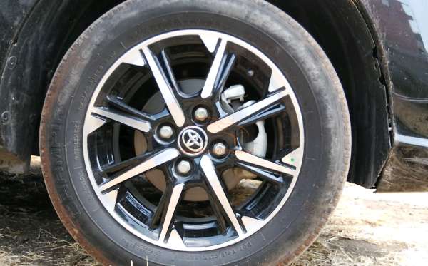 TOYOTA CALYA 1.2 G M/T