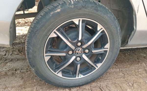 TOYOTA CALYA 1.2 G M/T