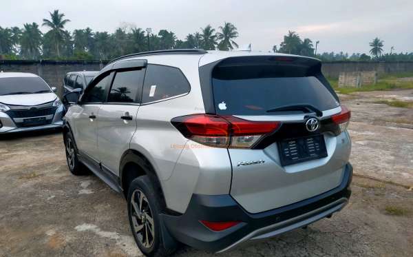 TOYOTA  RUSH  S
