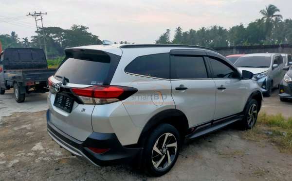 TOYOTA  RUSH  S