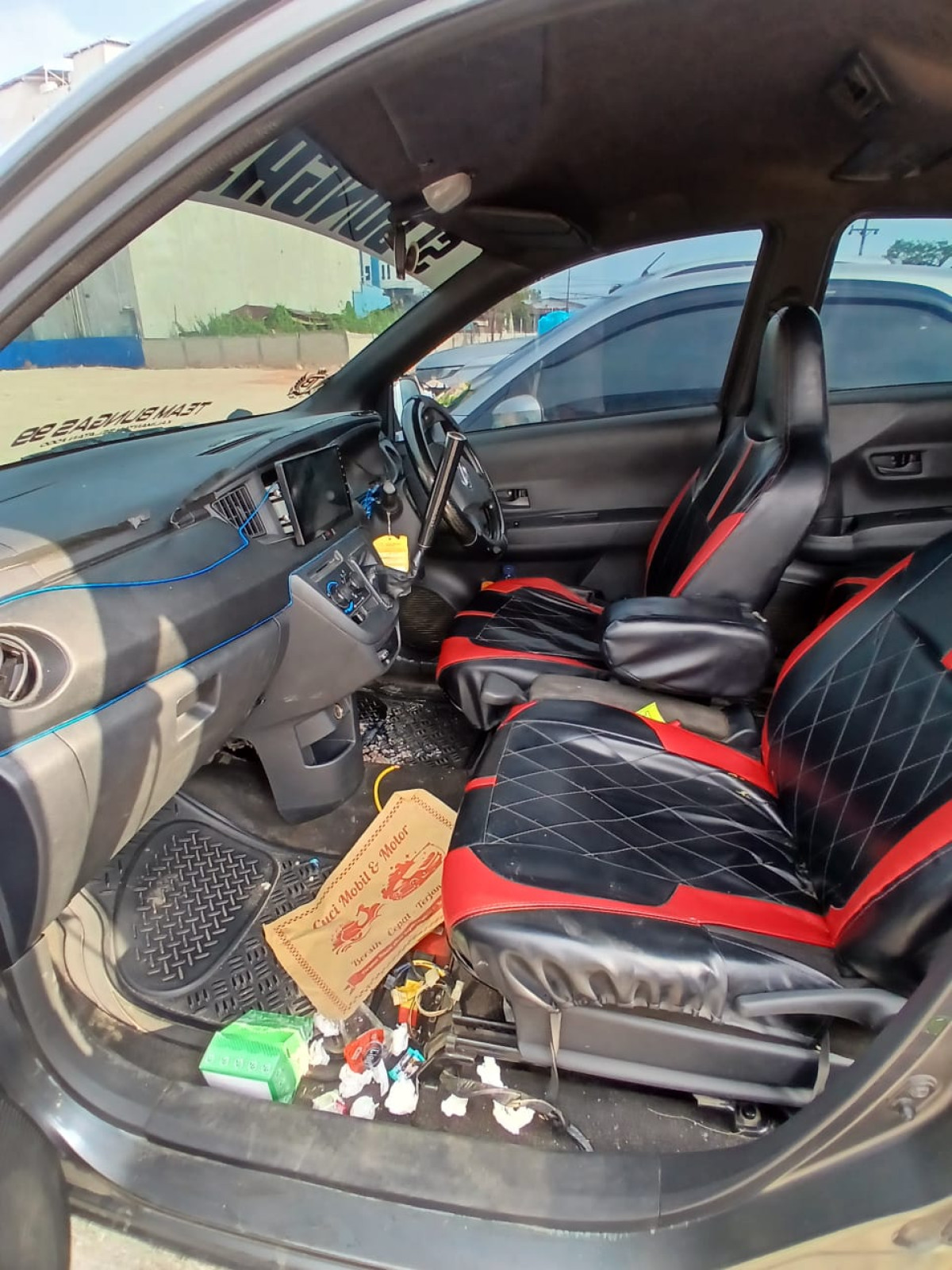 DAIHATSU SIGRA  M