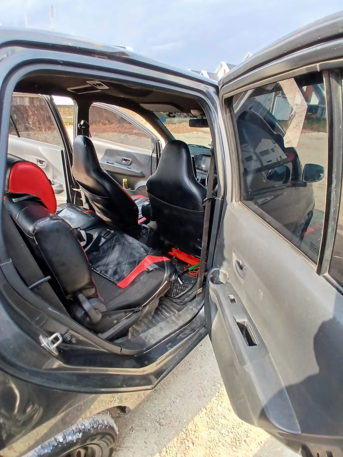 DAIHATSU SIGRA  M