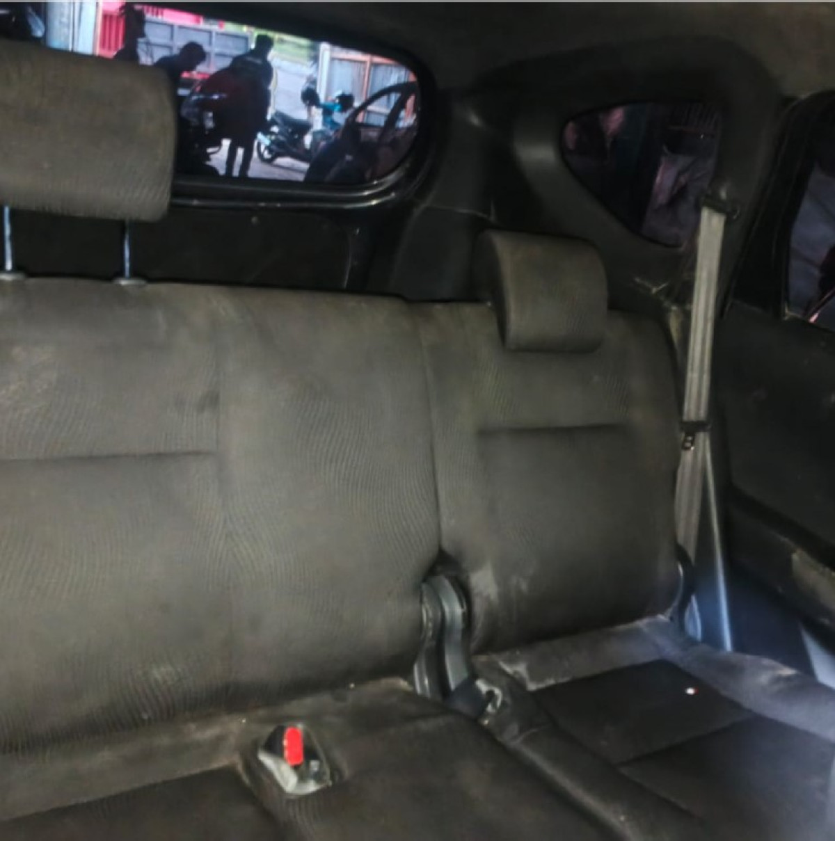 DAIHATSU SIGRA  R