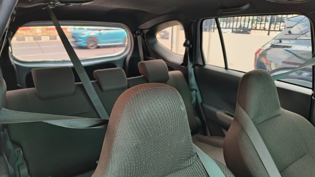 TOYOTA  CALYA  1.2 G M/T