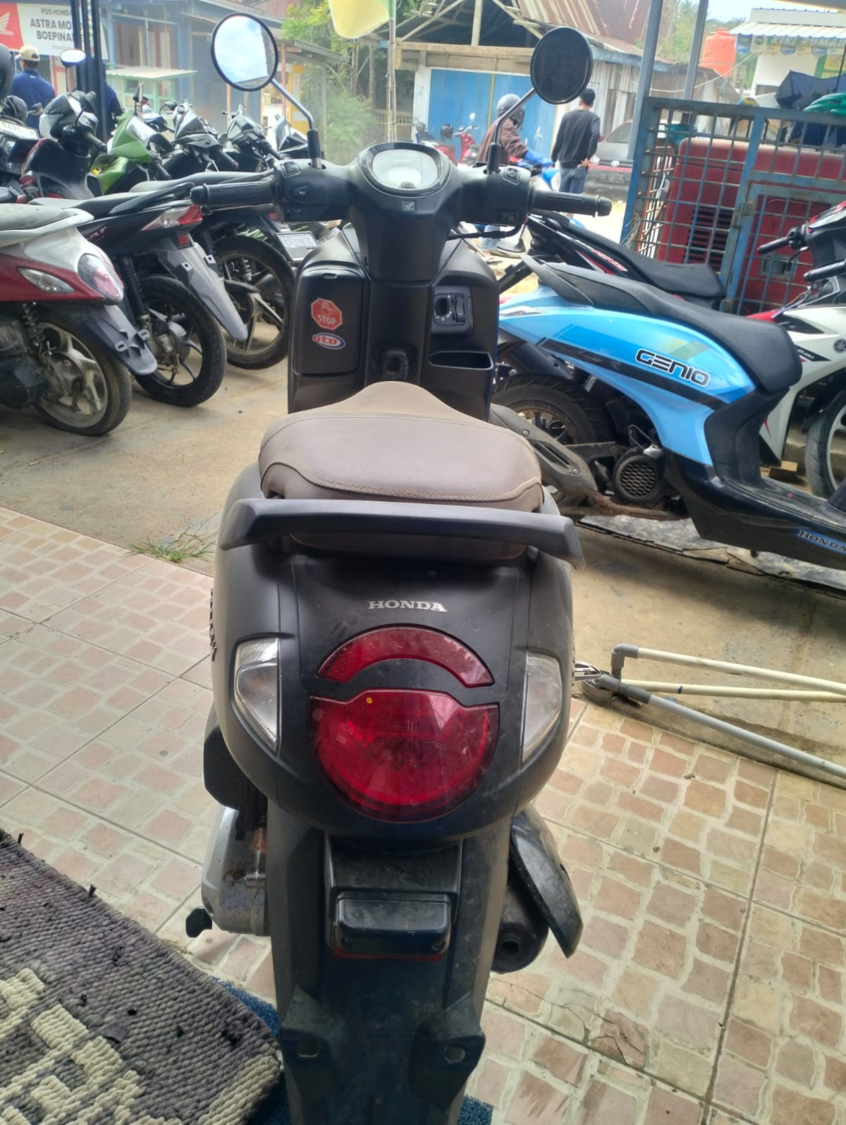 HONDA SCOOPY PRESTIGE