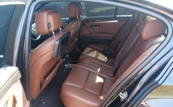 BMW 528i