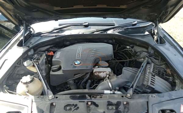 BMW 528i