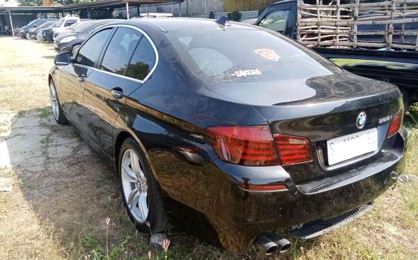 BMW 528i