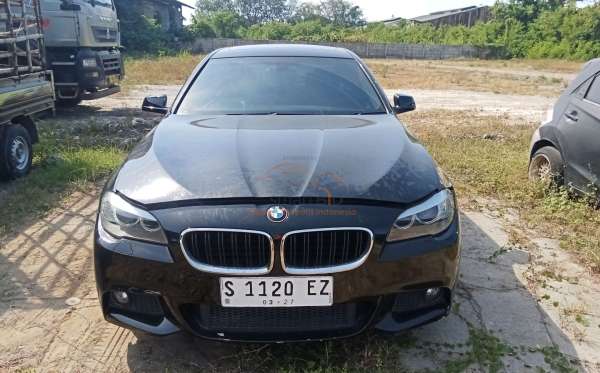 BMW 528i