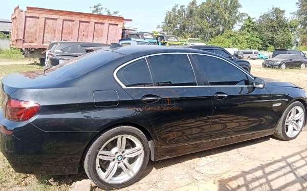 BMW 528i