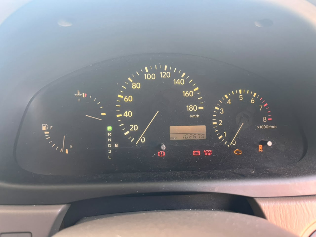 TOYOTA  HARRIER  3.0