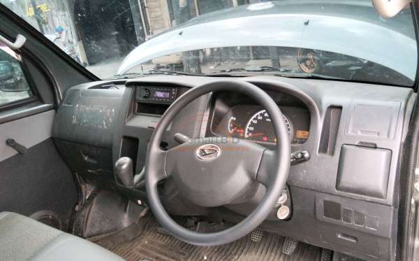 DAIHATSU GRAN MAX