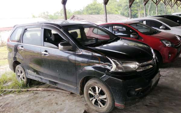 DAIHATSU XENIA