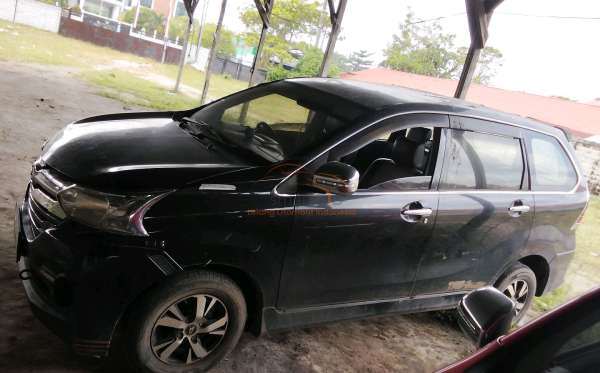 DAIHATSU XENIA