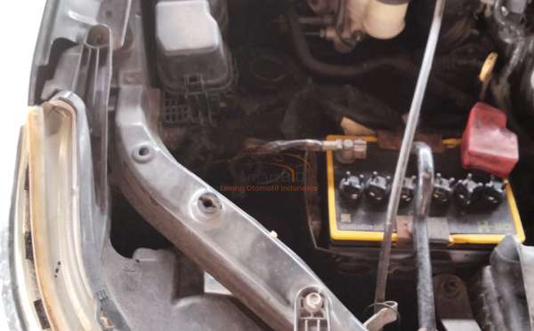 DAIHATSU XENIA
