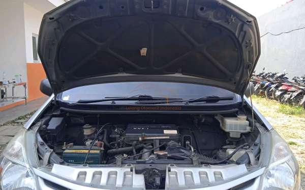 DAIHATSU XENIA X