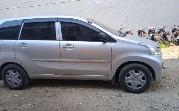DAIHATSU XENIA X