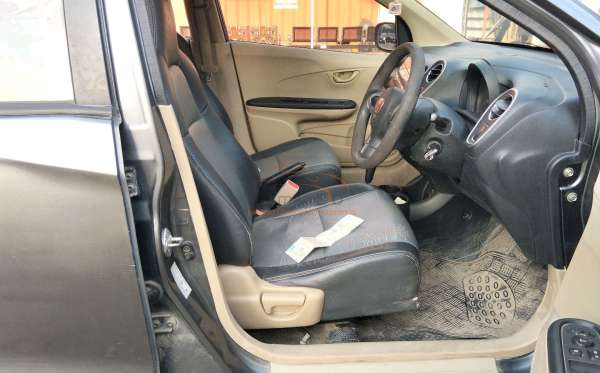 HONDA MOBILIO DD4 1.5E