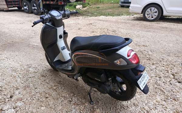 HONDA NEW SCOOPY FASHION