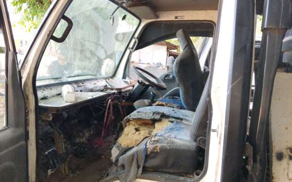 ISUZU  NKR  71 HD E2-2
