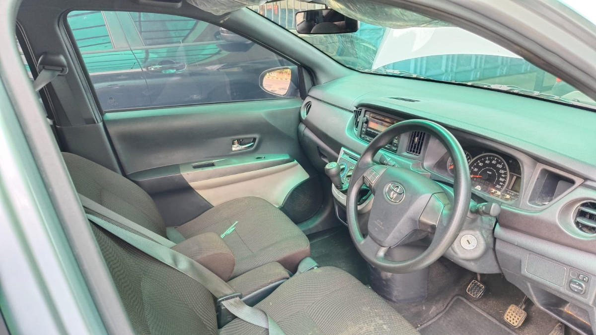 TOYOTA  CALYA  1.2 G M/T