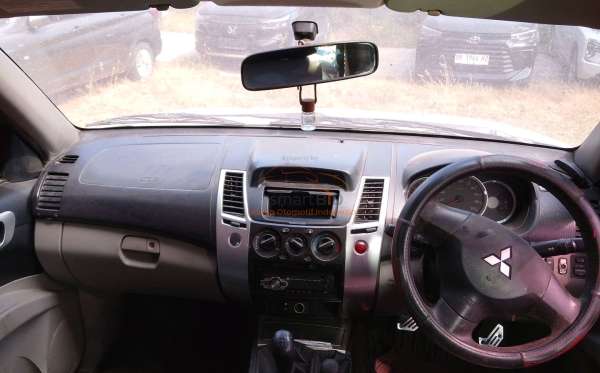 MITSUBISHI  PAJERO  SPORT GLX