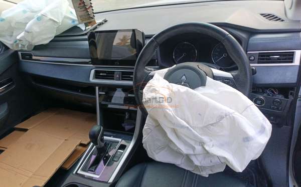 MITSUBISHI XPANDER CROSS 1.5L PLUS