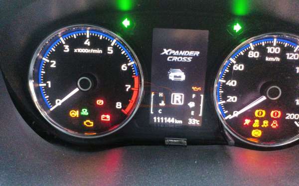 MITSUBISHI XPANDER CROSS 1.5L PLUS