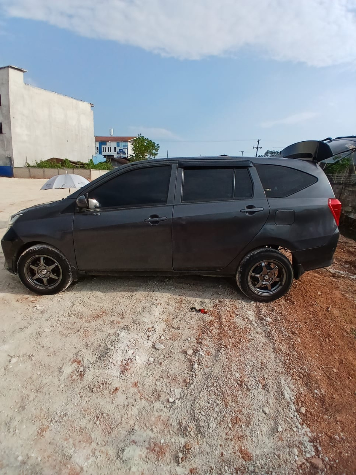 DAIHATSU SIGRA  M