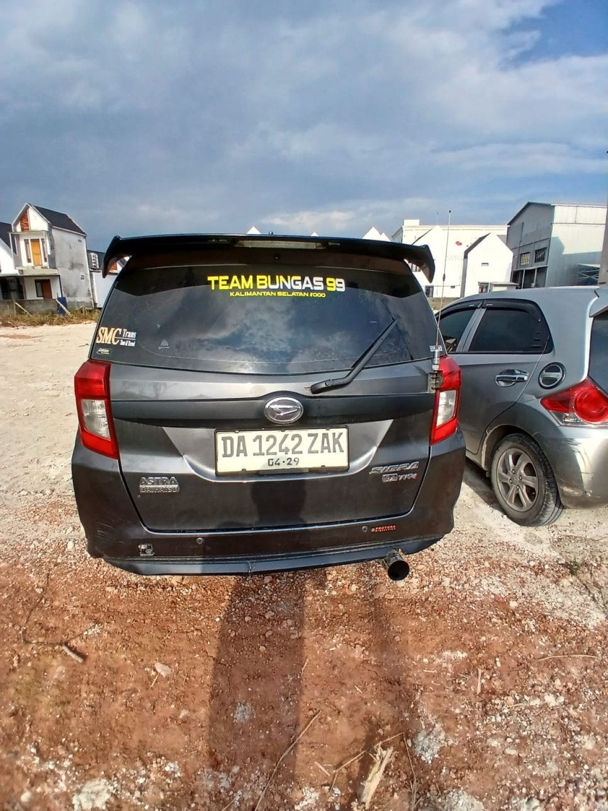 DAIHATSU SIGRA  M