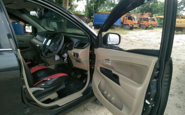 TOYOTA AVANZA 1.3 G