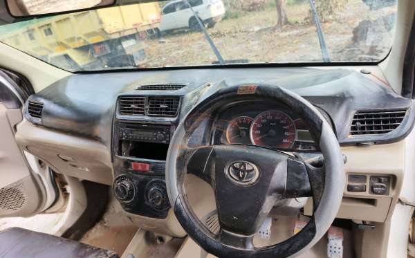 TOYOTA AVANZA 1.3 G