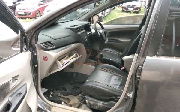 TOYOTA AVANZA 1.3 G