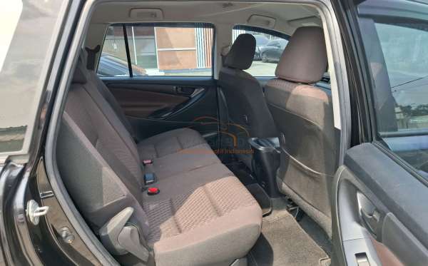 TOYOTA INNOVA G