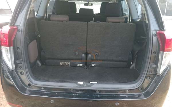 TOYOTA INNOVA G