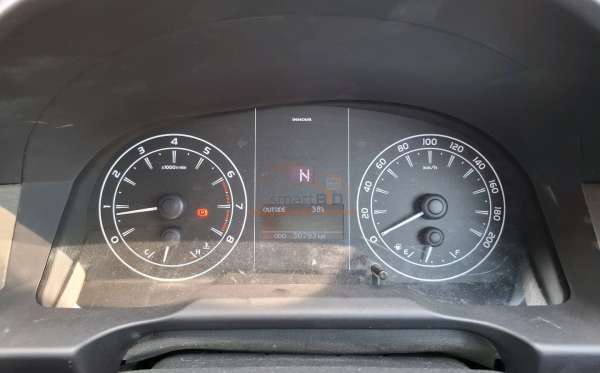 TOYOTA INNOVA G