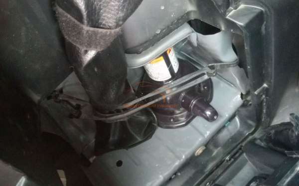 TOYOTA INNOVA G