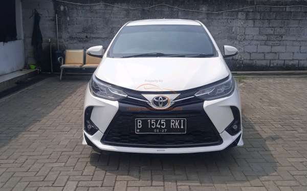 TOYOTA YARIS S